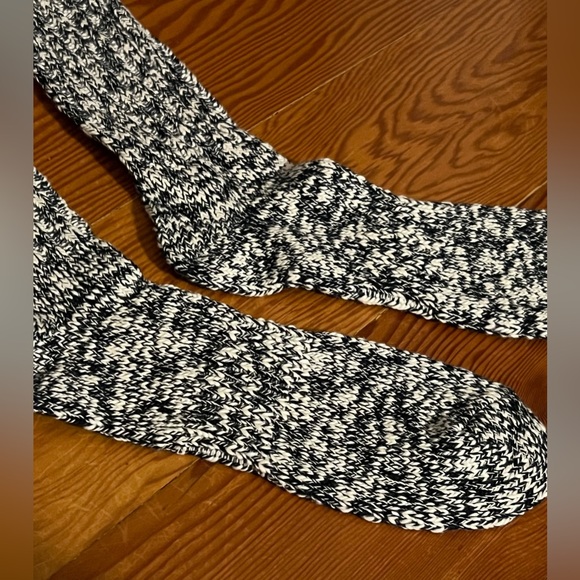 Black and white woven wool socks - Picture 2 of 3